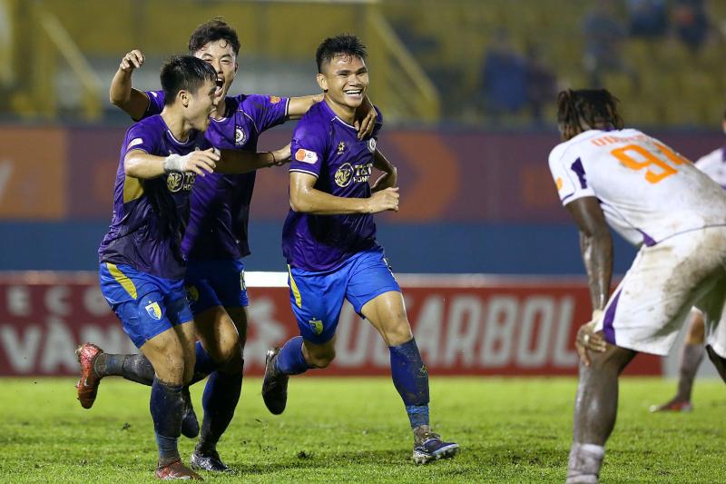 Do Hoang Hen anh 4