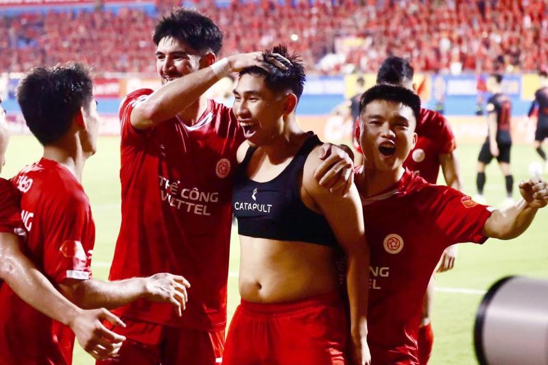 Dinh Xuan Tien anh 2