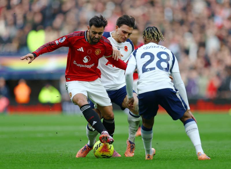 Tottenham dau MU anh 6