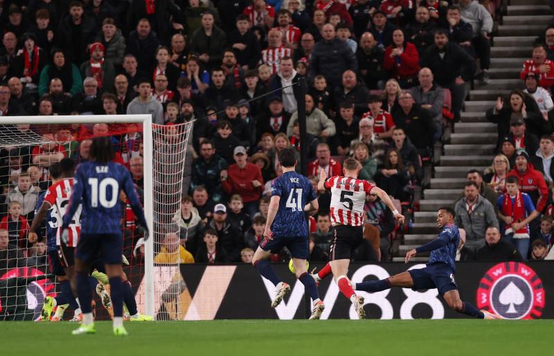 Sunderland dau Arsenal anh 1