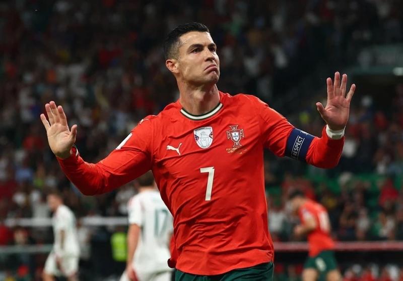 Cristiano Ronaldo anh 1