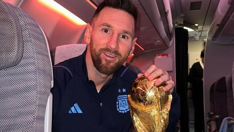 Messi thong tri Instagram anh 7
