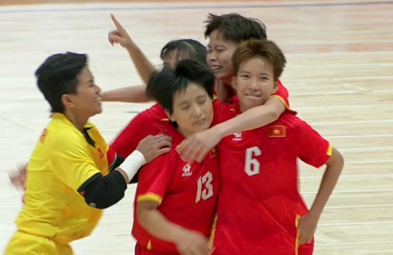 futsal nu anh 1