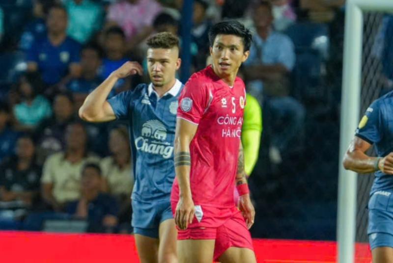Van Hau anh 1