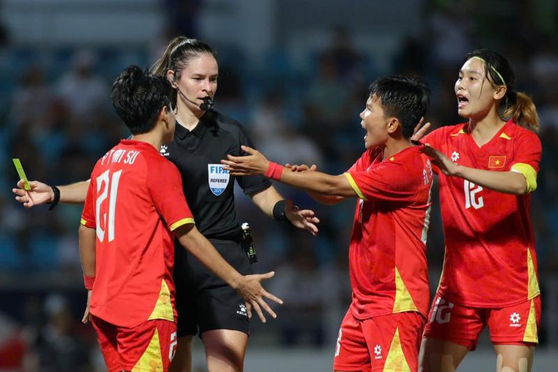 Bich Thuy anh 1