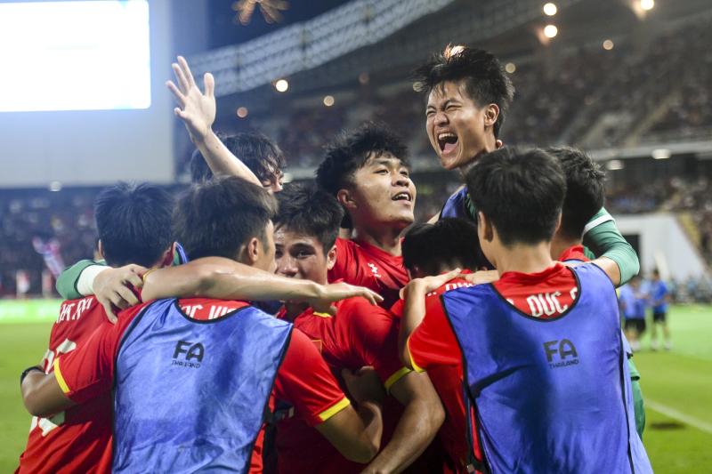 Viet Nam - Thai Lan anh 4