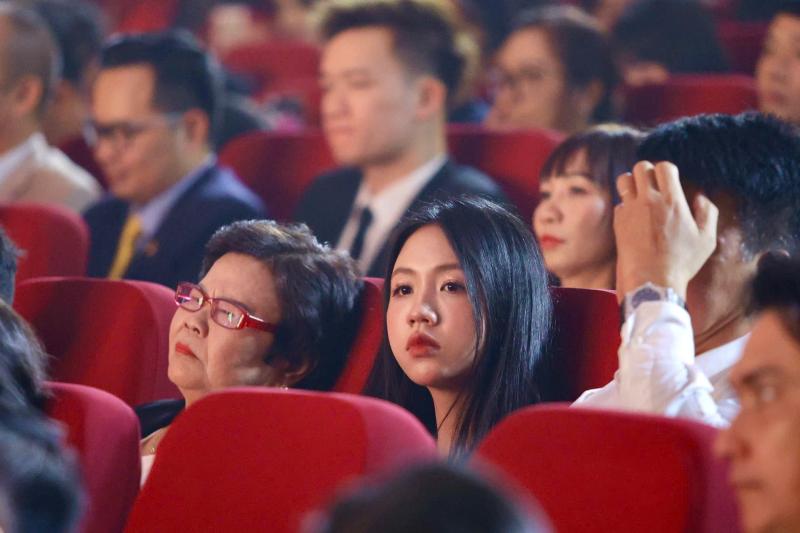 Tran Thi Duyen anh 4