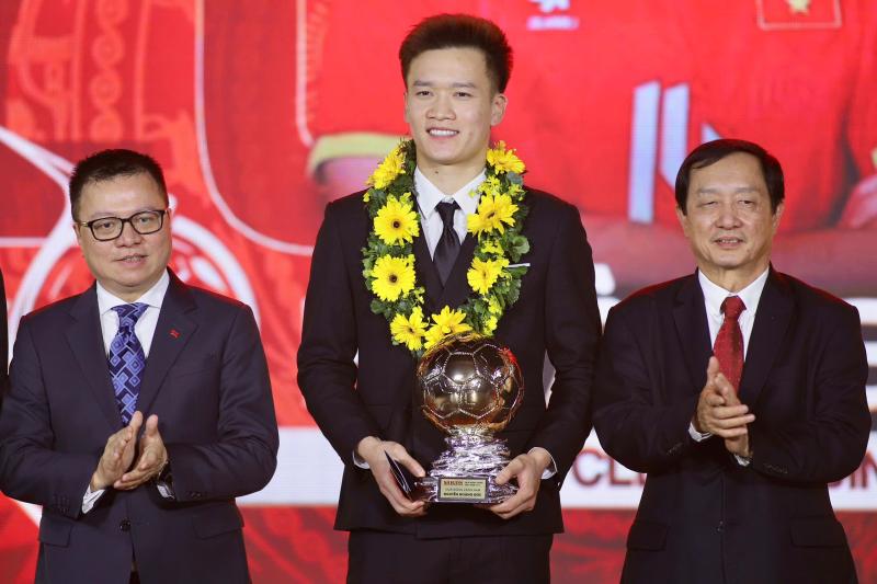 Qua bong vang anh 1