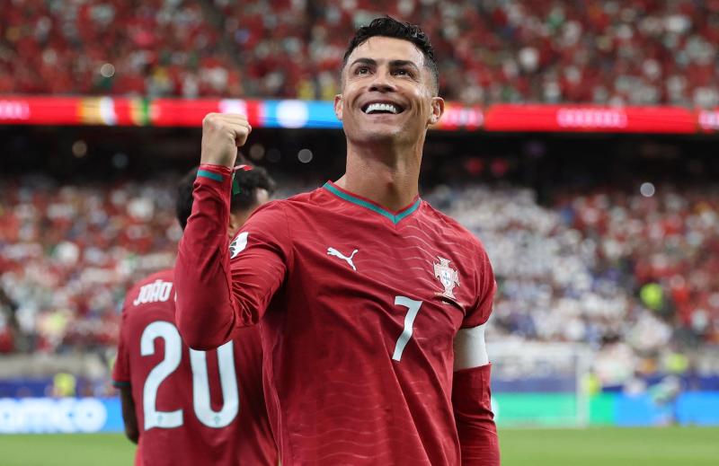Ronaldo ảnh 1 Ronaldo anh 1