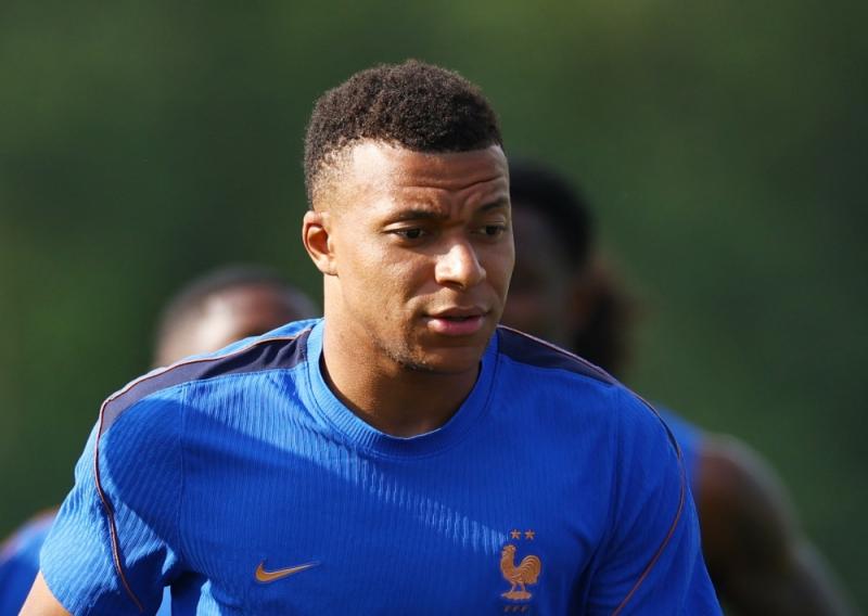 Mbappe anh 4