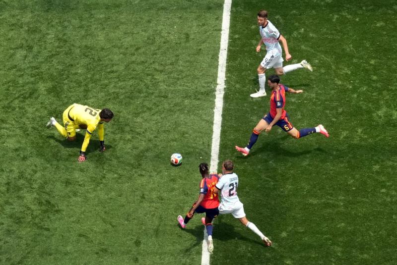 Mikel Merino ảnh 2