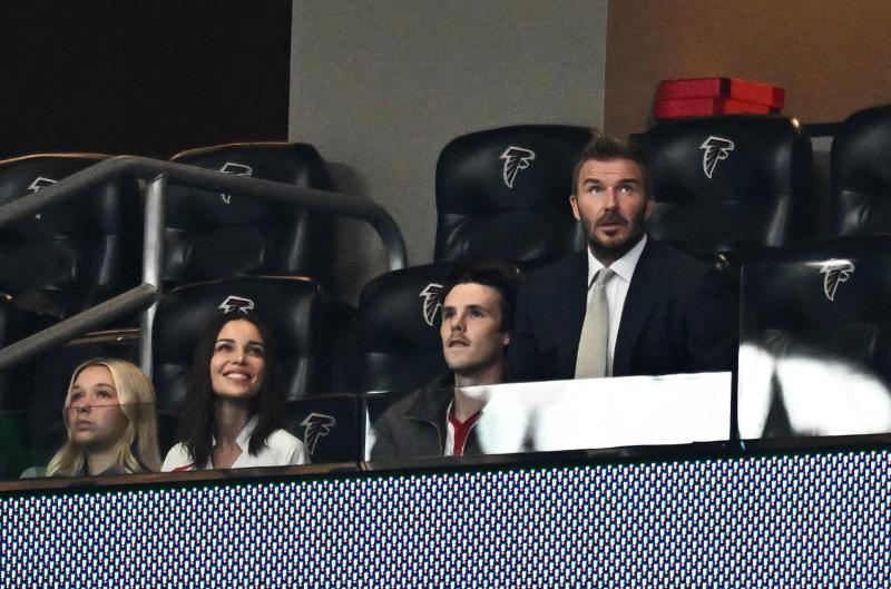 Beckham ảnh 1 Beckham ảnh 1