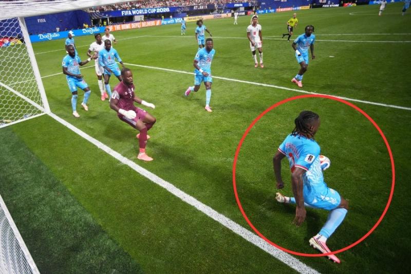 wan-bissaka anh 1