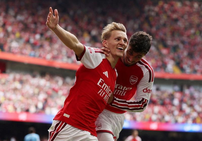 Arsenal ảnh 1 Arsenal ảnh 1