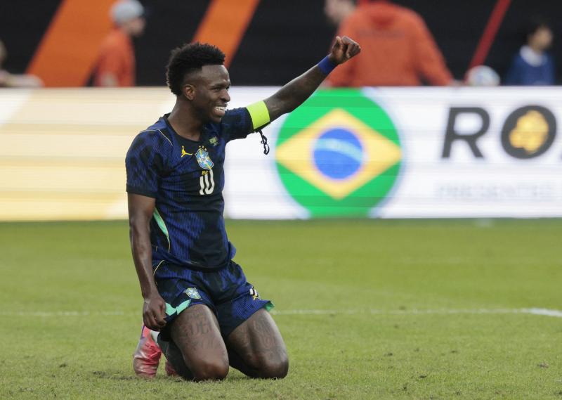 Vinicius ảnh 1 Vinicius ảnh 1