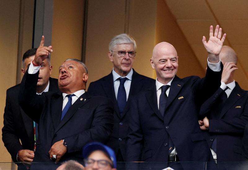 Wenger ảnh 2 Wenger ảnh 2