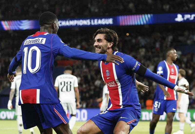 Ferran Torres ảnh 3 Ferran Torres ảnh 3