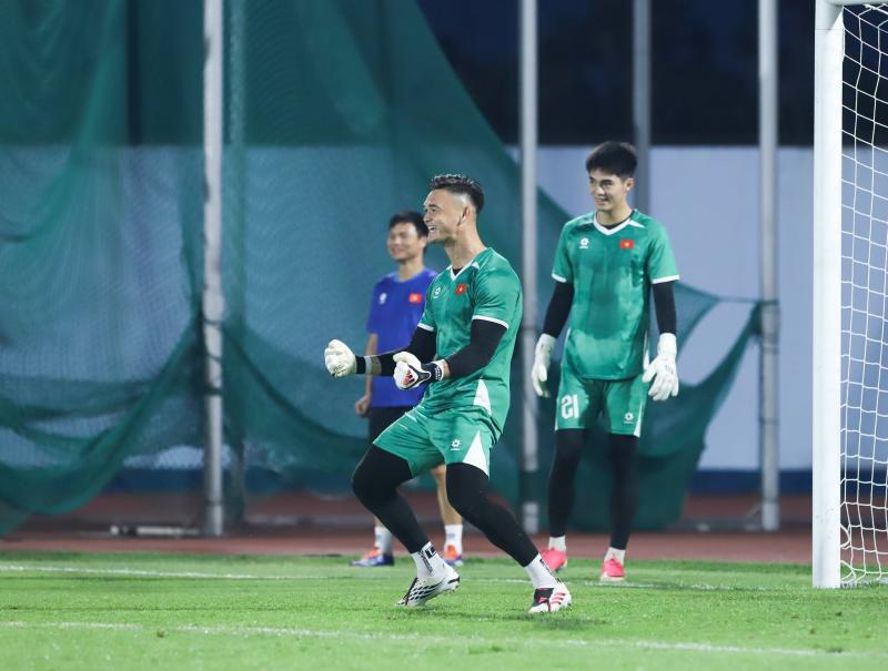 Nguyễn Hoàng Đức Việt Nam ảnh 16 Nguyễn Hoàng Đức Việt Nam ảnh 16