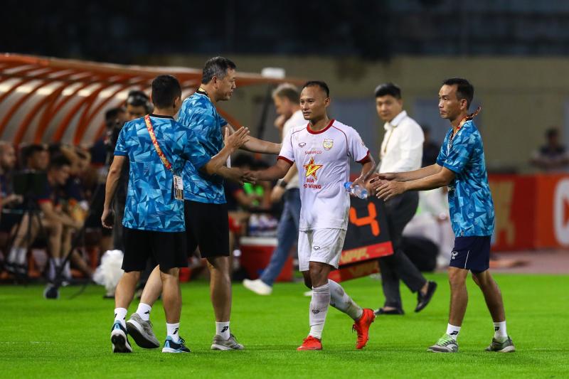 Trọng Hoàng V.League ảnh 12 Trọng Hoàng V.League ảnh 12