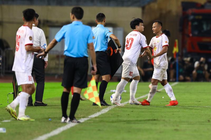 Trọng Hoàng V.League ảnh 9 Trọng Hoàng V.League ảnh 9