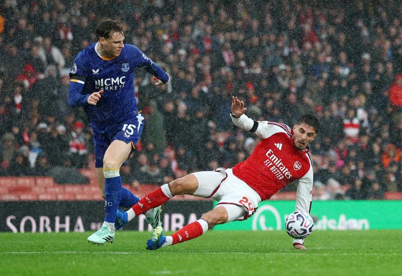 Arsenal ảnh 3 Arsenal ảnh 3