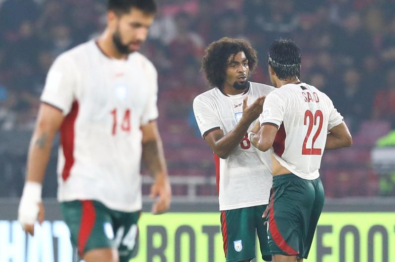 Hamza Choudhury Indonesia chế nhạo ảnh 10 Hamza Choudhury Indonesia chế nhạo ảnh 10