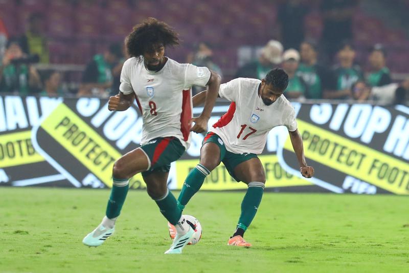 Hamza Choudhury Indonesia chế nhạo ảnh 9 Hamza Choudhury Indonesia chế nhạo ảnh 9