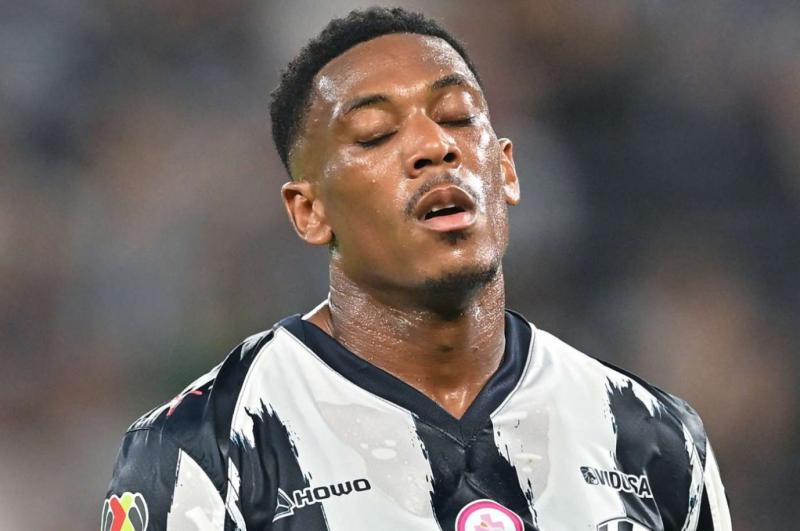 Martial ảnh 1 Martial ảnh 1