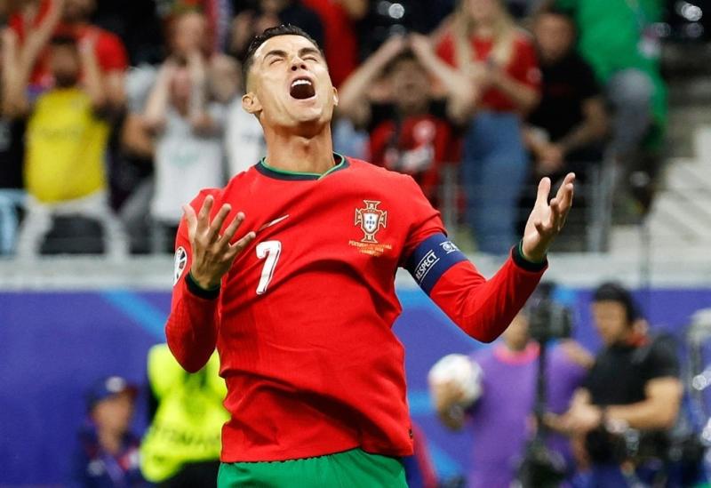 Ronaldo ảnh 1 Ronaldo ảnh 1